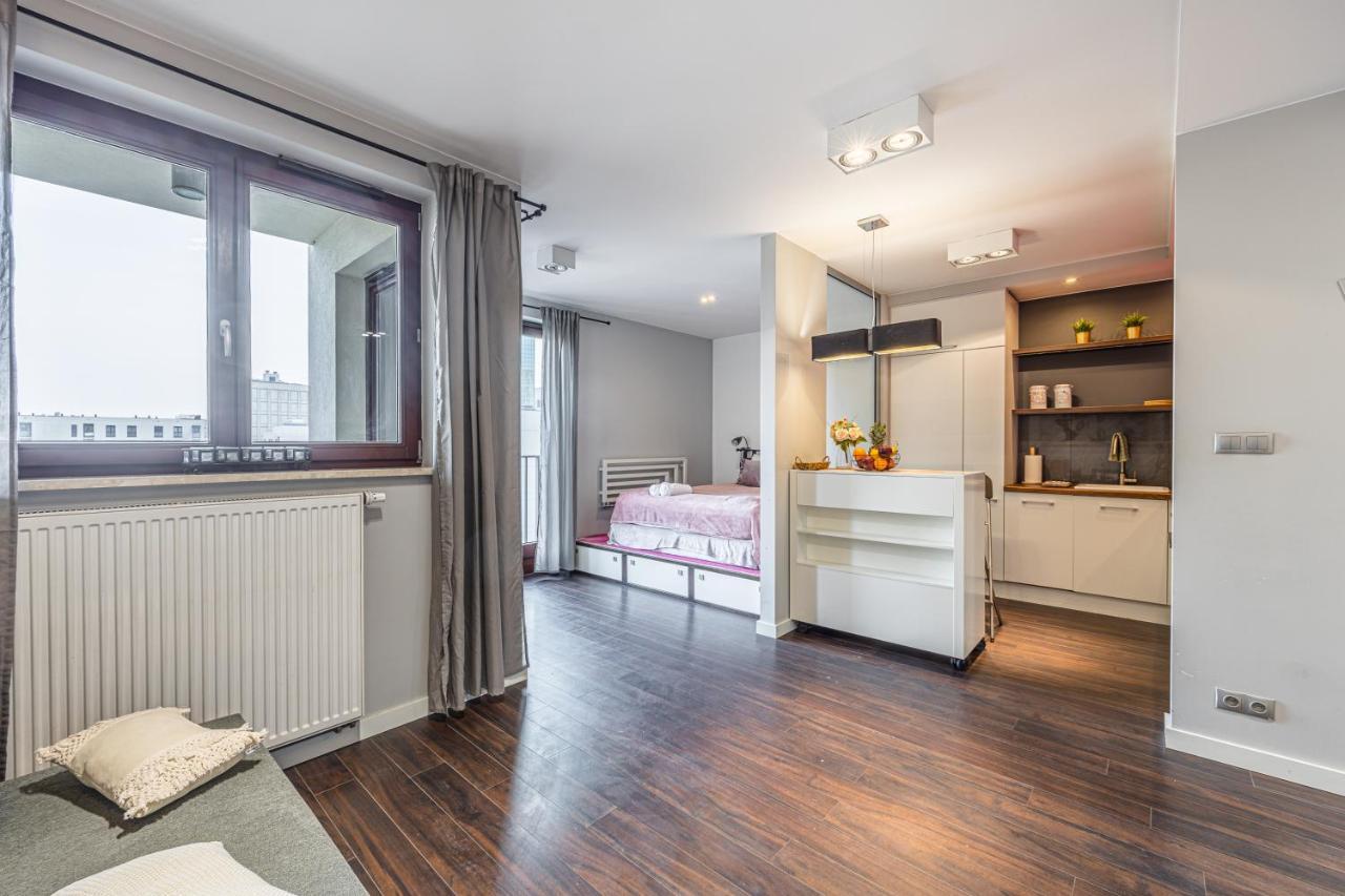 Spacious Studio Ac View Pokorna 2 Parking Warsaw Luaran gambar
