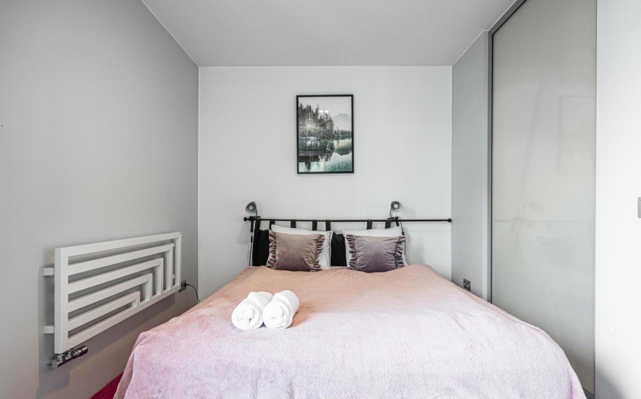 Spacious Studio Ac View Pokorna 2 Parking Warsaw Luaran gambar